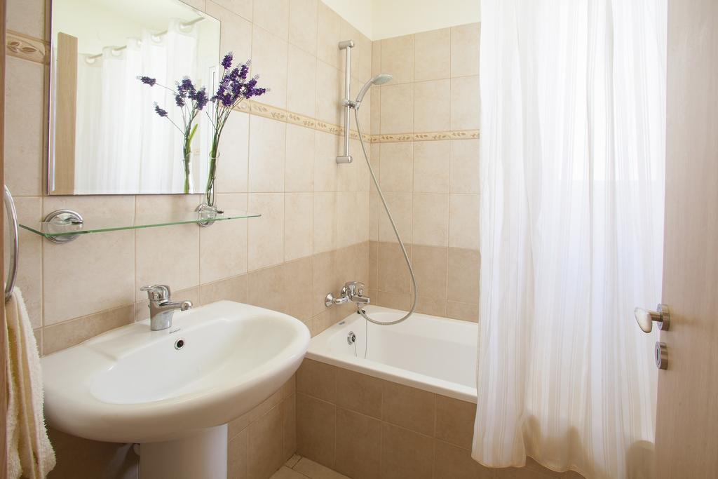 Villa Daffodil Protaras Room photo