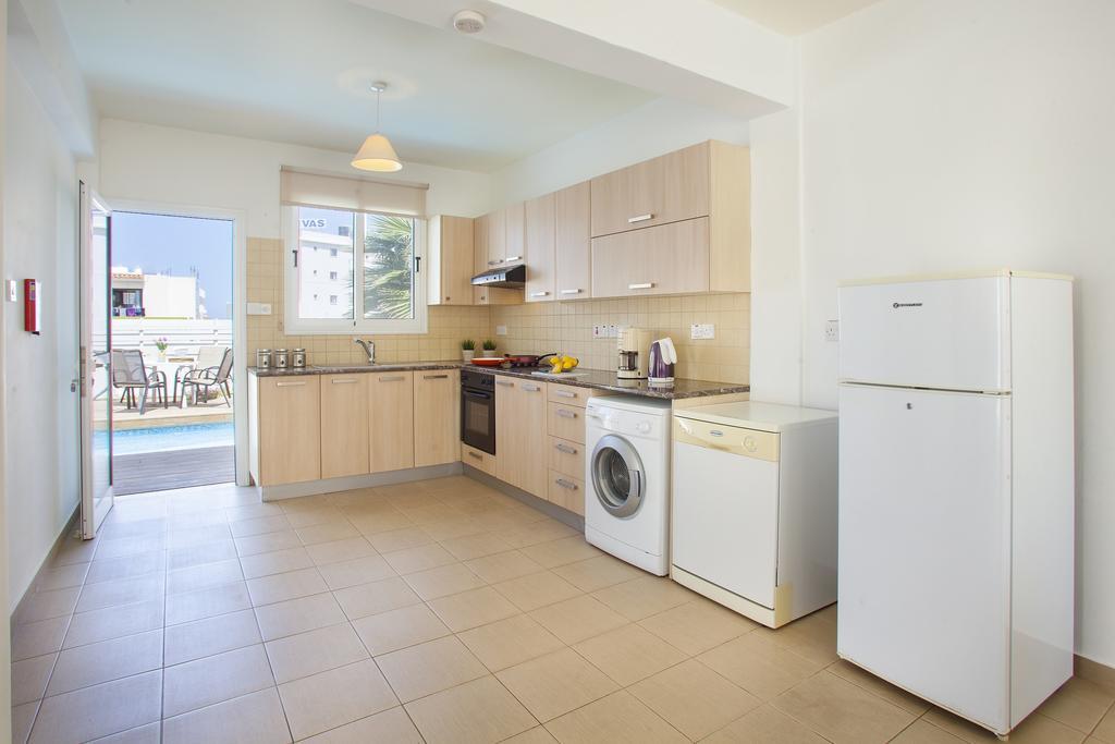 Villa Daffodil Protaras Room photo